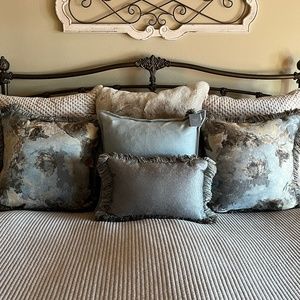 NEW! - RESTORATION HARDWARE Cashmere Pillow Cover